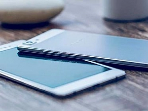 10 самых тонких смартфонов 2021 года