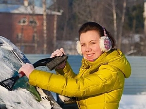 10 лучших щеток-скребков для автомобиля