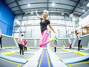 10 лучших батутных центров Москвы