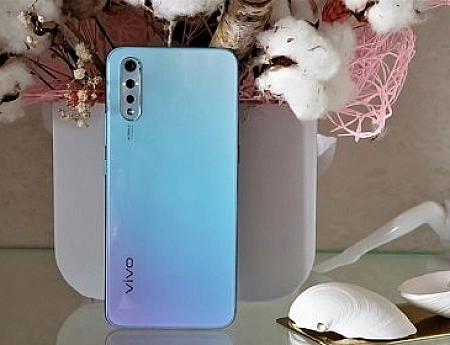 7 лучших смартфонов Vivo