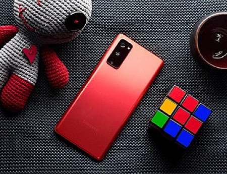 Samsung или iPhone — смартфоны какой фирмы лучше в 2022 году?