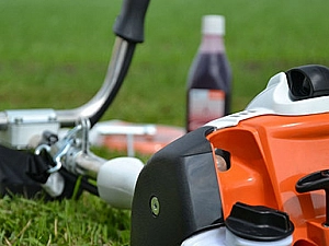 Лучший бензотриммер – Stihl, Husqvarna, Echo или Makita?